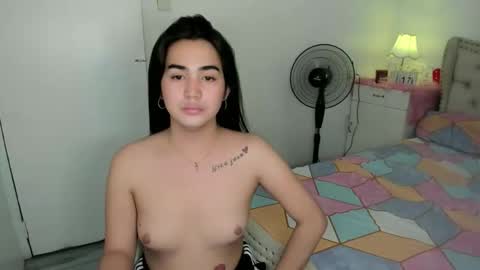 Snapshot of alovelydollnica chatting on November 17, 9:48 am alovelydollnica online show from November 17, 9:48 am