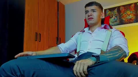 alpha_dominus_ online show from September 20, 4:13 am