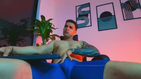 alpha_dominus_ online show from March 25, 4:07 am