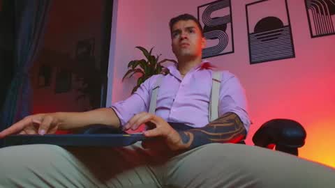 alpha_dominus_ online show from April 21, 3:46 am