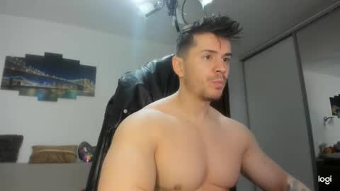 Snapshot of alphagodleatherking92 chatting on December 5, 6:21 am LeatherMaster online show from December 5, 6:21 am