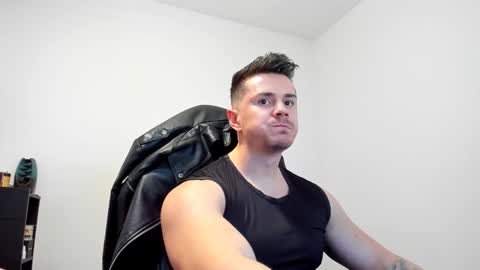 Snapshot of alphagodleatherking92 chatting on January 8, 9:53 am LeatherMaster online show from January 8, 9:53 am