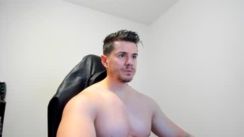 Snapshot of alphagodleatherking92 chatting on February 7, 7:50 am LeatherMaster online show from February 7, 7:50 am