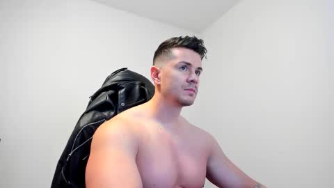 Snapshot of alphagodleatherking92 chatting on February 23, 7:00 am LeatherMaster online show from February 23, 7:00 am