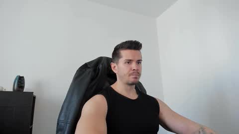 Snapshot of alphagodleatherking92 chatting on September 19, 9:43 am LeatherMaster online show from September 19, 9:43 am