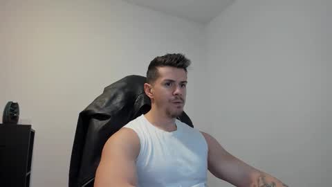 Snapshot of alphagodleatherking92 chatting on October 6, 6:44 am LeatherMaster online show from October 6, 6:44 am