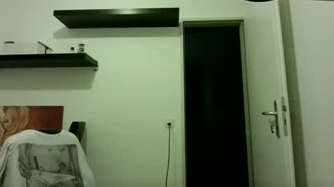 alphah_hunk online show from September 23, 6:44 pm