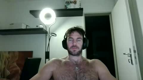 alphah_hunk online show from November 22, 9:03 pm