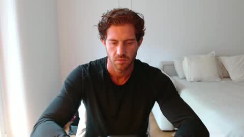 alphahung23 online show from October 22, 9:20 am