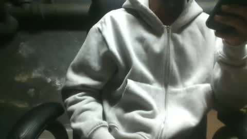 alphamvf online show from January 15, 7:50 pm