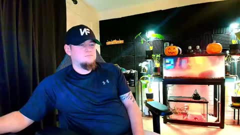 Snapshot of alphanuts101 chatting on October 24, 6:59 pm Ryno online show from October 24, 6:59 pm