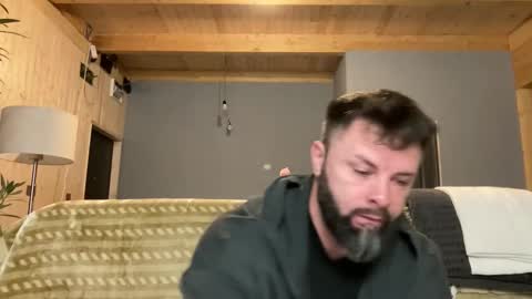 Jhonny online show from November 12, 4:02 am