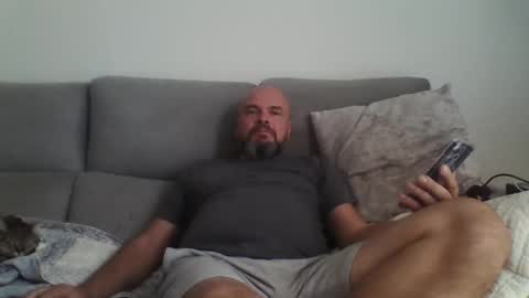 Snapshot of alsi72 chatting on December 4, 10:46 am alsi72 online show from December 4, 10:46 am