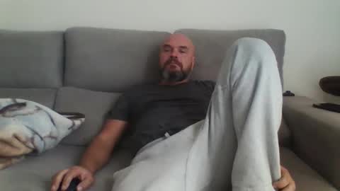 Snapshot of alsi72 chatting on December 20, 10:33 am alsi72 online show from December 20, 10:33 am