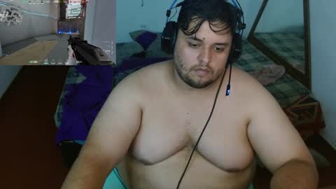 Snapshot of altairstudiosboy chatting on December 17, 7:15 pm Jhosep online show from December 17, 7:15 pm