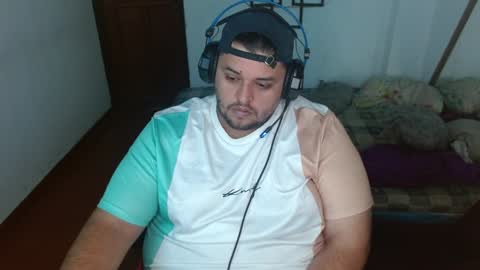 Snapshot of altairstudiosboy chatting on December 21, 12:16 pm Jhosep online show from December 21, 12:16 pm