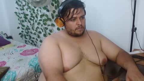 Snapshot of altairstudiosboy chatting on January 27, 4:33 pm Jhosep online show from January 27, 4:33 pm