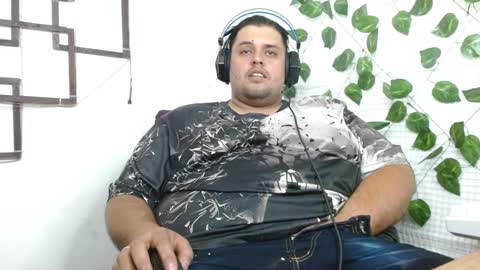 Snapshot of altairstudiosboy chatting on September 14, 12:43 am Jhosep online show from September 14, 12:43 am