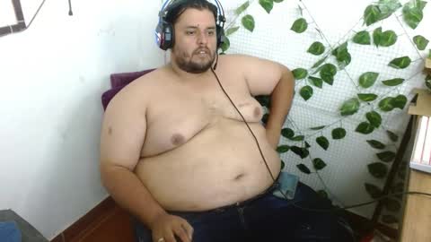 Snapshot of altairstudiosboy chatting on October 11, 12:10 am Jhosep online show from October 11, 12:10 am