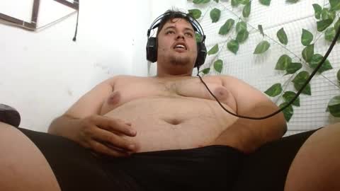 Snapshot of altairstudiosboy chatting on November 9, 12:03 pm Jhosep online show from November 9, 12:03 pm