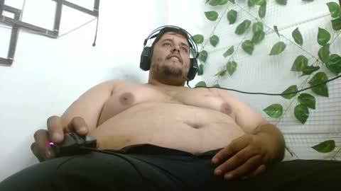 Snapshot of altairstudiosboy chatting on November 25, 4:07 pm Jhosep online show from November 25, 4:07 pm