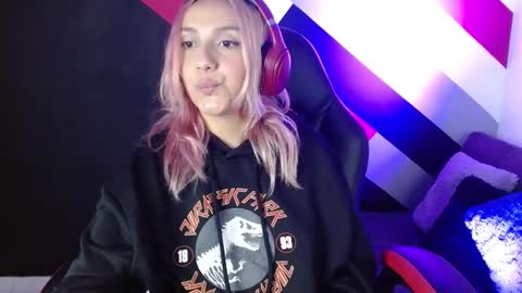 Alter  online show from January 29, 8:35 pm