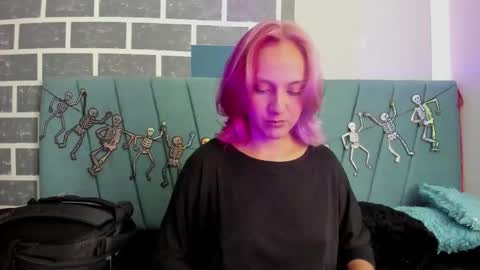 Alter  online show from October 24, 11:39 am