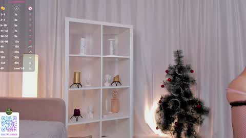 Snapshot of althenabrach chatting on December 23, 11:17 pm Betty online show from December 23, 11:17 pm