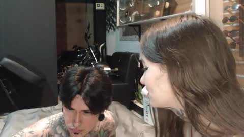 Snapshot of alucardcarmilaa chatting on October 5, 5:39 am Alucard  Carmila online show from October 5, 5:39 am