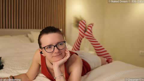 Snapshot of alucidreaming chatting on November 17, 7:08 pm Lucid Dreaming online show from November 17, 7:08 pm