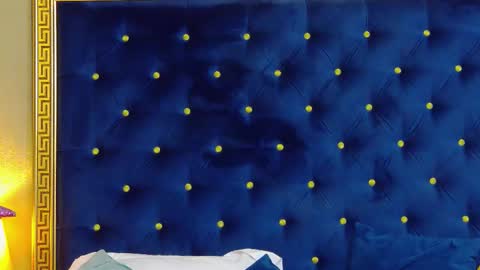 Snapshot of alura_jenson_ chatting on September 15, 6:19 pm Alura Jenson online show from September 15, 6:19 pm