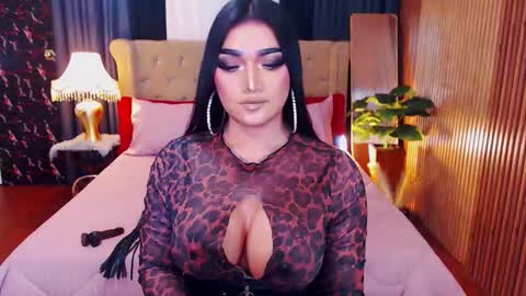 Alura Jhenson online show from February 11, 4:28 am