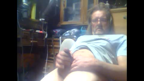 alwayshard4u1 online show from December 5, 10:55 am