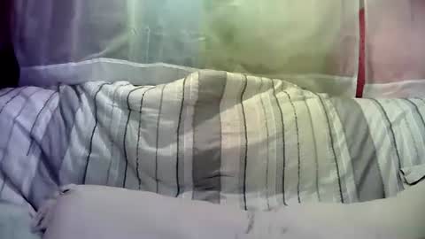 Snapshot of alxandratanyasegriff chatting on December 18, 12:54 am Billion3 online show from December 18, 12:54 am