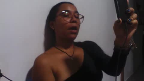 analia online show from September 13, 4:34 am