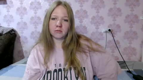 alya764770 online show from June 12, 10:41 pm