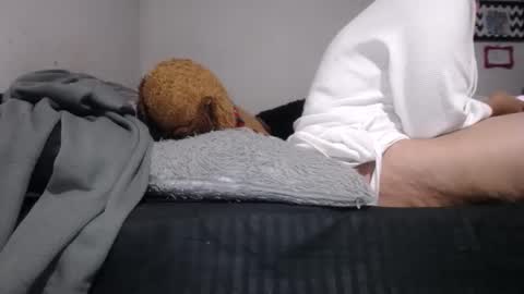 Snapshot of alynfoxx chatting on December 27, 3:09 am Alyn Maria online show from December 27, 3:09 am