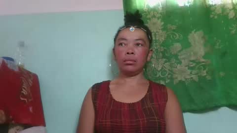 Snapshot of alypierette chatting on November 17, 5:35 am alypierette online show from November 17, 5:35 am