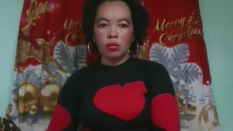 Snapshot of alypierette chatting on December 16, 2:38 am alypierette online show from December 16, 2:38 am