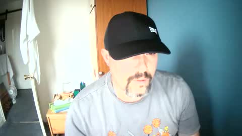 alyr7 online show from December 22, 1:19 pm