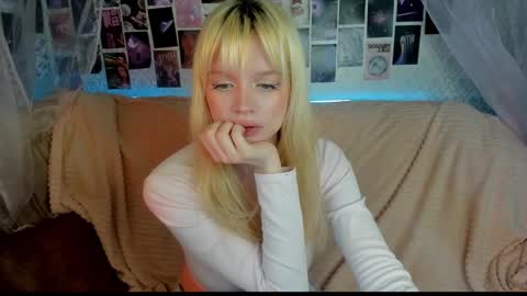 Alysa   7GMT  online show from March 3, 3:12 am