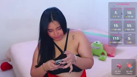 Snapshot of alyson_27 chatting on October 2, 7:04 am Alyson online show from October 2, 7:04 am