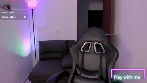 Alyson online show from November 6, 12:17 pm