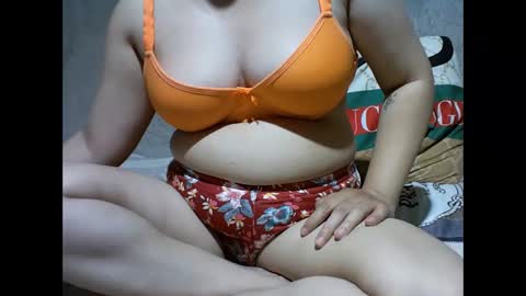 alyssa_hope online show from October 2, 8:10 am