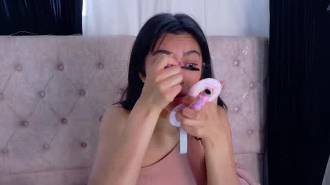 alyssa_joness online show from January 14, 1:50 pm