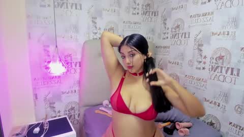 Snapshot of alyssa_park chatting on December 3, 10:29 pm ALYSSA online show from December 3, 10:29 pm