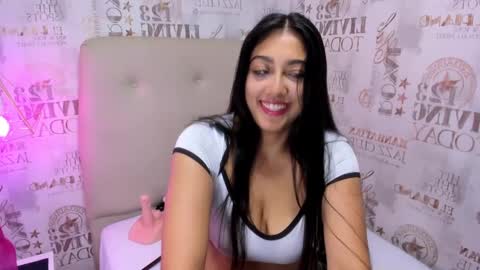 Snapshot of alyssa_park chatting on January 3, 10:29 pm ALYSSA online show from January 3, 10:29 pm