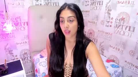 Snapshot of alyssa_park chatting on January 4, 10:34 pm ALYSSA online show from January 4, 10:34 pm