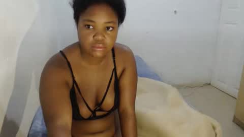 Snapshot of alyssabrownx chatting on March 4, 2:39 am alyssabrownx online show from March 4, 2:39 am