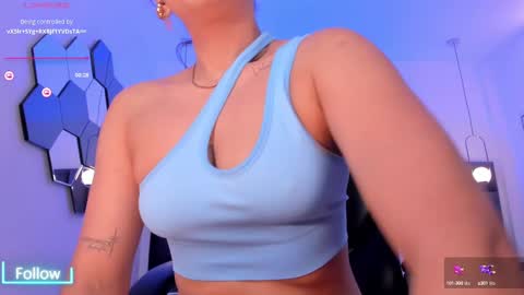 Aly  online show from February 9, 9:17 pm